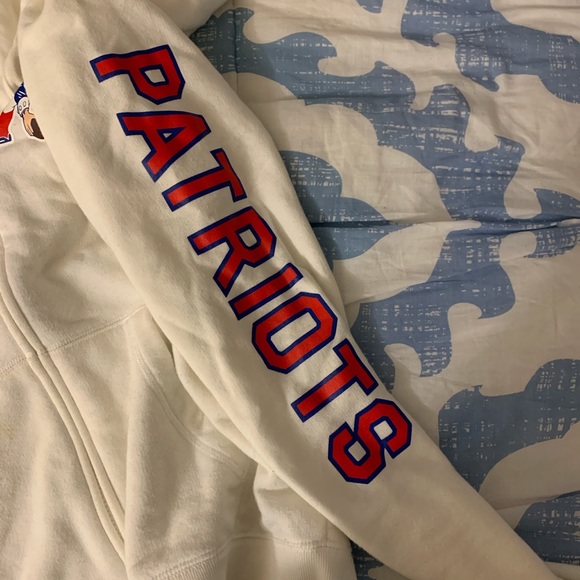 Patriots Zip Up Sweatshirt - Picture 2 of 2